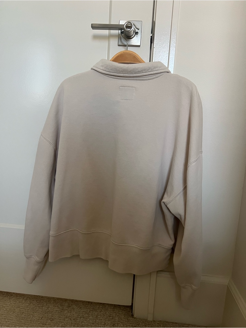 Sweatshirt - Picture 3 of 4